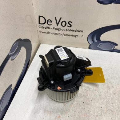 Peugeot 3008  Kachel Ventilatiemotor 2021 1609690180-9821292180