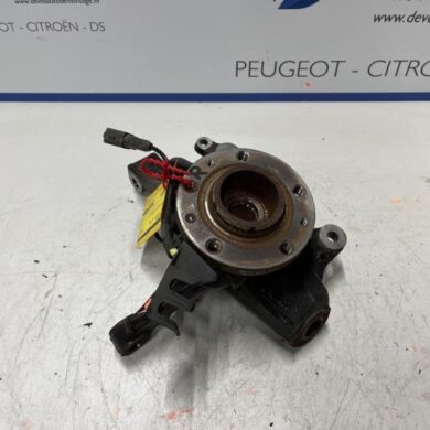 Citroen C4 Picasso  Fusee rechts-voor 2020 1610138080-1647857080