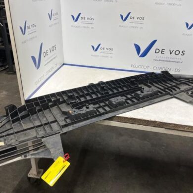 DS Automobiles DS4 1.6 16V PureTech 180 Schutzblech Boden 2021 9836541380