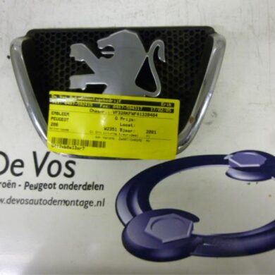 Peugeot 206 1.4 XR,XS,XT,Gentry Embleem 2001