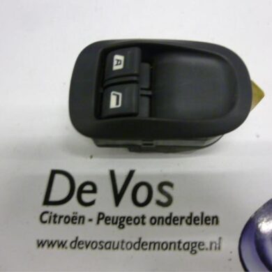 Peugeot 206 1.4 XR,XS,XT,Gentry Combischakelaar ramen 2000 6554WC