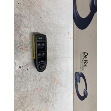 Citroen C5  Combischakelaar ramen 2009 6490Y3