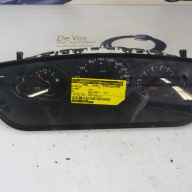 Citroen C5 2.0 16V Kilometerteller KM 2002 6105JQ