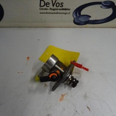 Peugeot 308  Brandstofpomp Mechanisch HNY 2015 9805614880