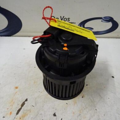 Peugeot 2008 1.2 Vti 12V PureTech 82 Kachel Ventilatiemotor 2015 1608182080