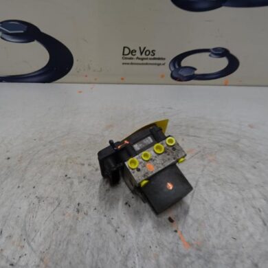 Peugeot 307 1.6 16V ABS Pomp NFU 2004 4541T3-4541T4