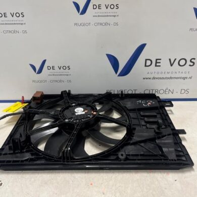 Peugeot Expert 2.0 Blue HDi 150 16V Cooling fan housing 2022 9834296080