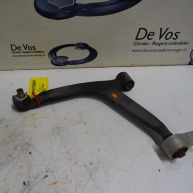 Peugeot Partner 1.6 HDI 75 Draagarm links-voor 2012 3520V3