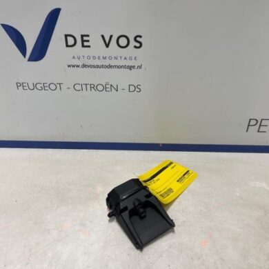 Citroen C3 1.2 12V e-THP PureTech 110 Front camera 2019 1640245580-9828694980-1692661580