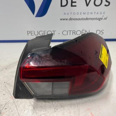 Opel Corsa 1.2 Turbo 12V 100 Achterlicht rechts 2020 9829317280