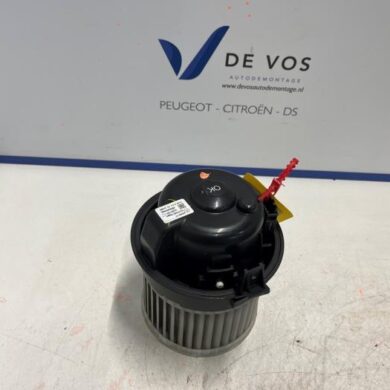 Opel Corsa 1.2 12V 75 Kachel Ventilatiemotor 2022 9840566280