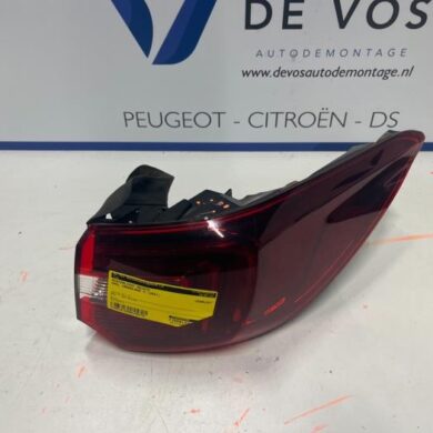 Opel Grandland X 1.6 Turbo 16V Hybrid4 Achterlicht rechts 2021 YP00098280