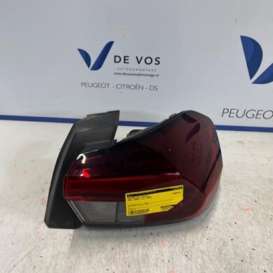 Opel Corsa 1.2 Turbo 12V 100 Achterlicht rechts 2020 9829317280