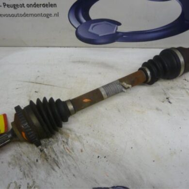 Peugeot 206 1.4 HDi Aandrijfas links-voor 8HZ 2006 3272CS-3272CT 20CQ06