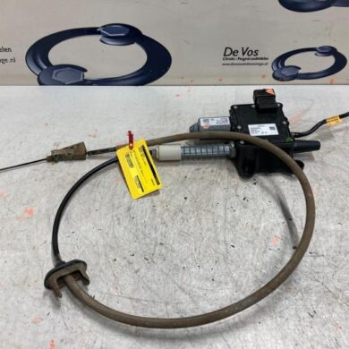 Peugeot 3008  Handrem motor RHH-RHERH02 2011 470212