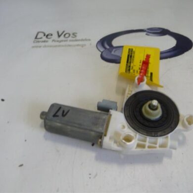 Peugeot 307 1.6 16V Raammotor Portier 2001 9221K6