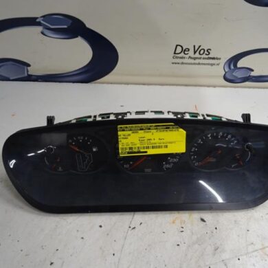 Citroen C5 2.0 16V Kilometerteller KM 2001 6105JK