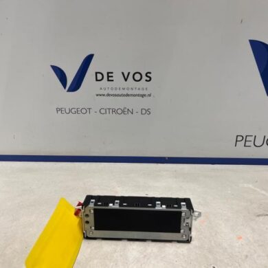 Citroen Berlingo 1.5 BlueHDi 100 Interior display YHY-YH01 2019 9836586480-9822264580