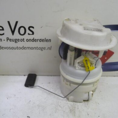 Peugeot 206 1.4 XR,XS,XT,Gentry Brandstofpomp Elektrisch KFW 2003 1525Y1