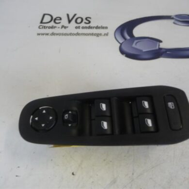 Peugeot 308  Combischakelaar ramen 2015 96788281ZD