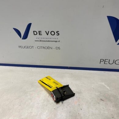 Peugeot 208 1.2 Vti 12V PureTech 100 Camera voorzijde 2021 1681924780-9842997780