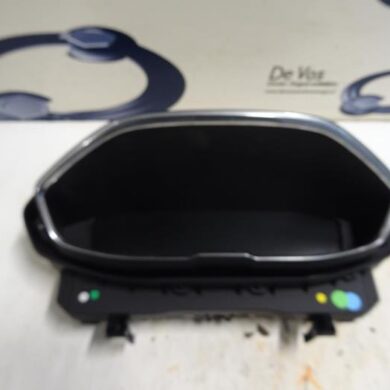 Peugeot 3008  Kilometerteller KM 2017 9810394480