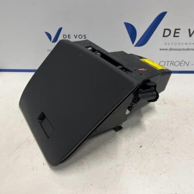 Opel Corsa 1.2 12V 75 Dashboardkastje 2022 98304294ZD-98322499ZD