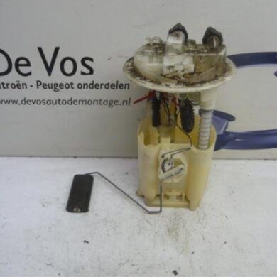Peugeot 206 1.4 XR,XS,XT,Gentry Brandstofpomp Elektrisch KFX 1999 1525H8