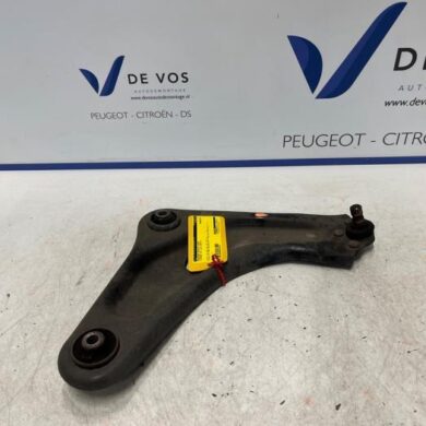 Citroen C3 1.2 12V e-THP PureTech 110 Draagarm rechts-voor 2017 3521N8