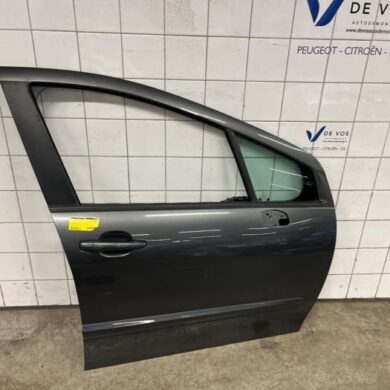 Peugeot 308 1.6 HDiF 16V Portier 4Deurs rechts-voor 2013 9004CC