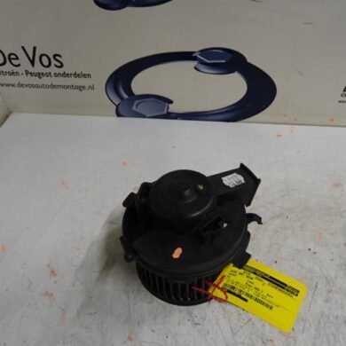 Peugeot 307 1.6 16V Kachel Ventilatiemotor 2002 6441K0