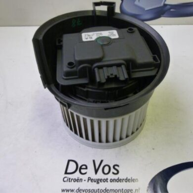 Peugeot 407 2.0 HDiF 16V Kachel Ventilatiemotor 2004 6441S3