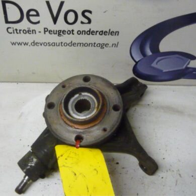 Peugeot 308 1.6 VTI 16V Fusee links-voor 2008 364696