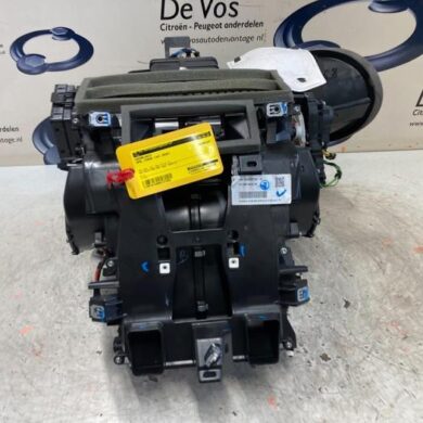 Opel Corsa 1.2 12V 75 Kachelhuis 2020 9840568180