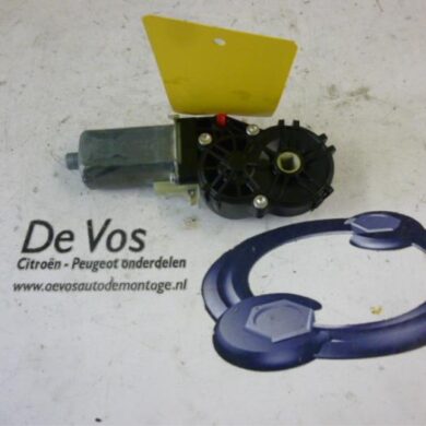 Peugeot 307 2.0 16V Achterklep motor 2005 8446L4