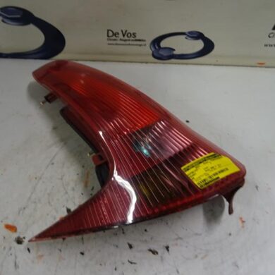 Peugeot 206 1.4 16V Achterlicht links 2005 6350R4