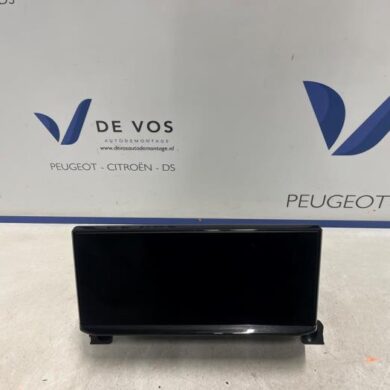 Peugeot 5008 1.2 12V e-THP PureTech 130 Interior display HNS-HN05 2022 9840051480