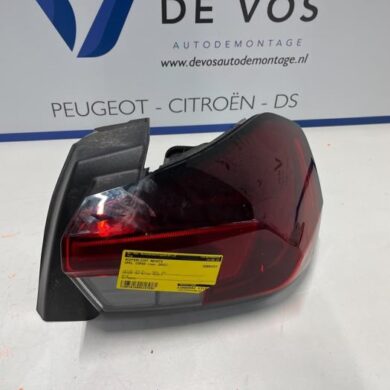 Opel Corsa 1.2 12V 75 Achterlicht rechts 2022 9829317280