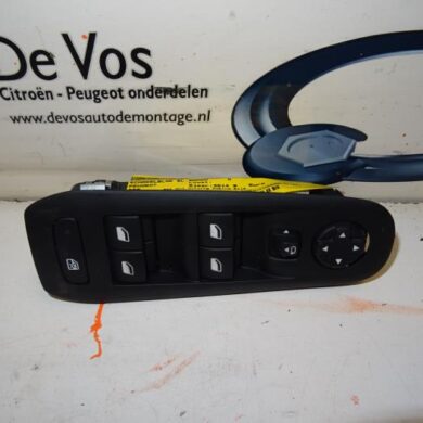 Peugeot 308  Combischakelaar ramen 2014 96788264ZD