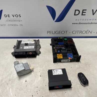 DS Automobiles DS3 Crossback 1.2 12V PureTech 130 Engine management computer HNS-HN05 2021 9838397380-1647572280