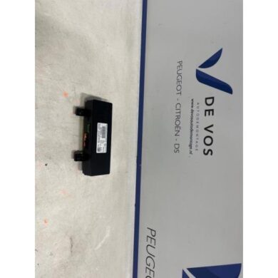 Peugeot 2008 1.2 12V e-THP PureTech 110 Phone interface 2017 9829967280-9821246980