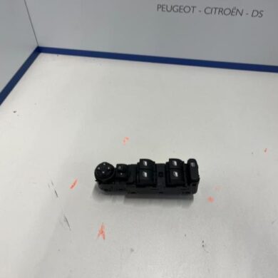 Opel Corsa 1.2 12V 75 Combischakelaar ramen 2022 96788281ZD