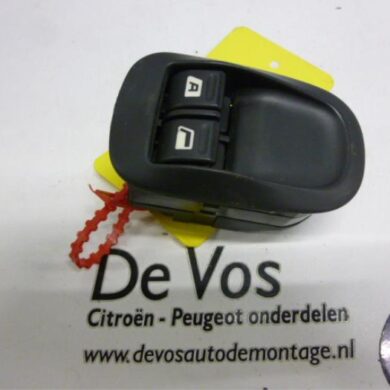 Peugeot 206 1.4 XR,XS,XT,Gentry Combischakelaar ramen 2000 6554WC