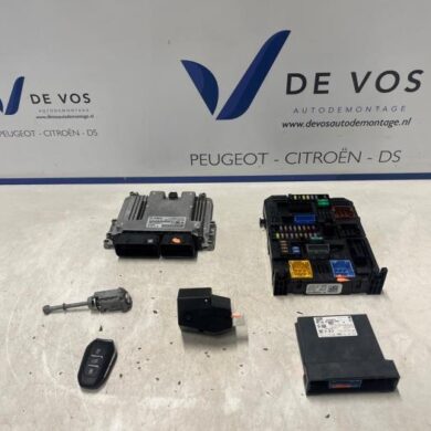 Peugeot 208 1.2 Vti 12V PureTech 100 Computer Motormanagement HNE-HN05 2021 9842944180-1675653880-1675654480