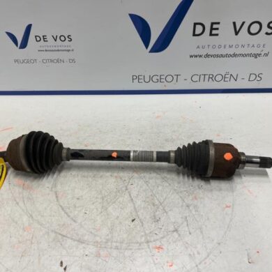 Opel Corsa 1.2 Turbo 12V 100 Aandrijfas links-voor HNK 2020 9825391080-1647577280 20V256