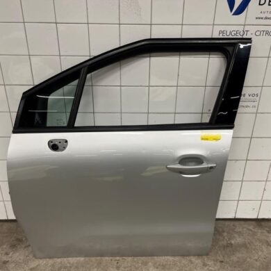 Citroen C3 Aircross 1.2 e-THP PureTech 110 Portier 4Deurs links-voor 2018 YQ00173780