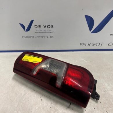 Citroen Berlingo 1.5 BlueHDi 100 Taillight, left 2019 9819235880
