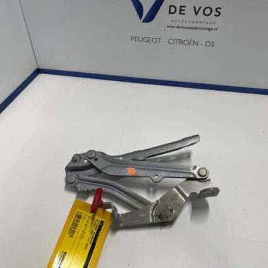 Peugeot 3008  Motorkap Scharnier 2021 9814188880