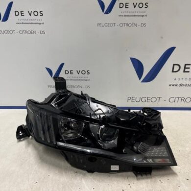 Peugeot 508 1.6 16V THP 165 Headlight, right 2020 9813507580
