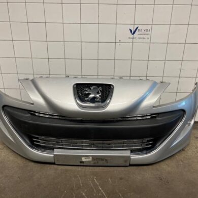 Peugeot 308 1.6 VTI 16V Front bumper 2010 7401LX